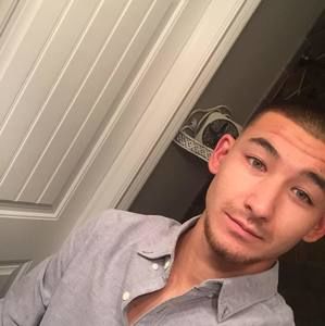 Meet your Posher, Aaron